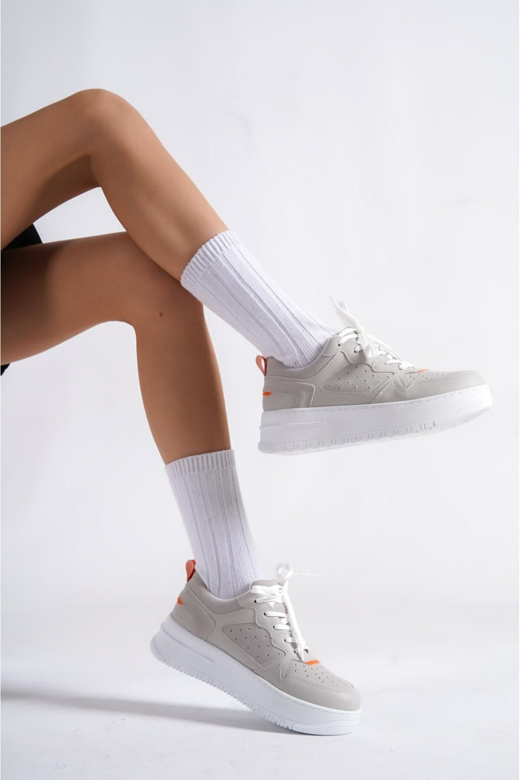 504 WOMEN Trainers Lace Up Grey New Arrival