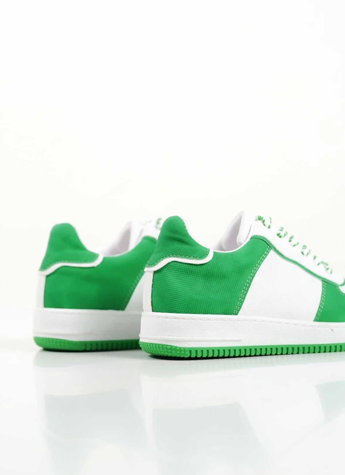 508 WOMEN Trainers Lace Up Green & White New Arrival