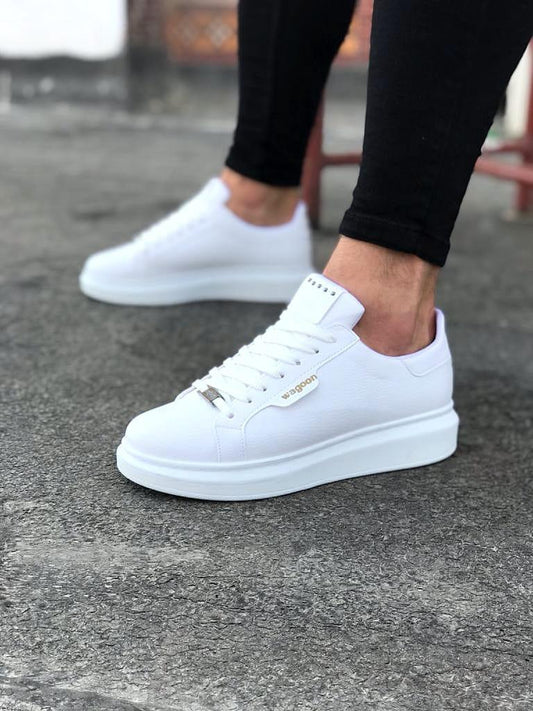 01 Mens Trainers(plain white)